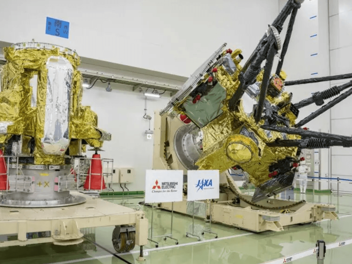 Why Japan’s MMX Mission to Phobos Matters for Moon Origins and Human Spaceflight