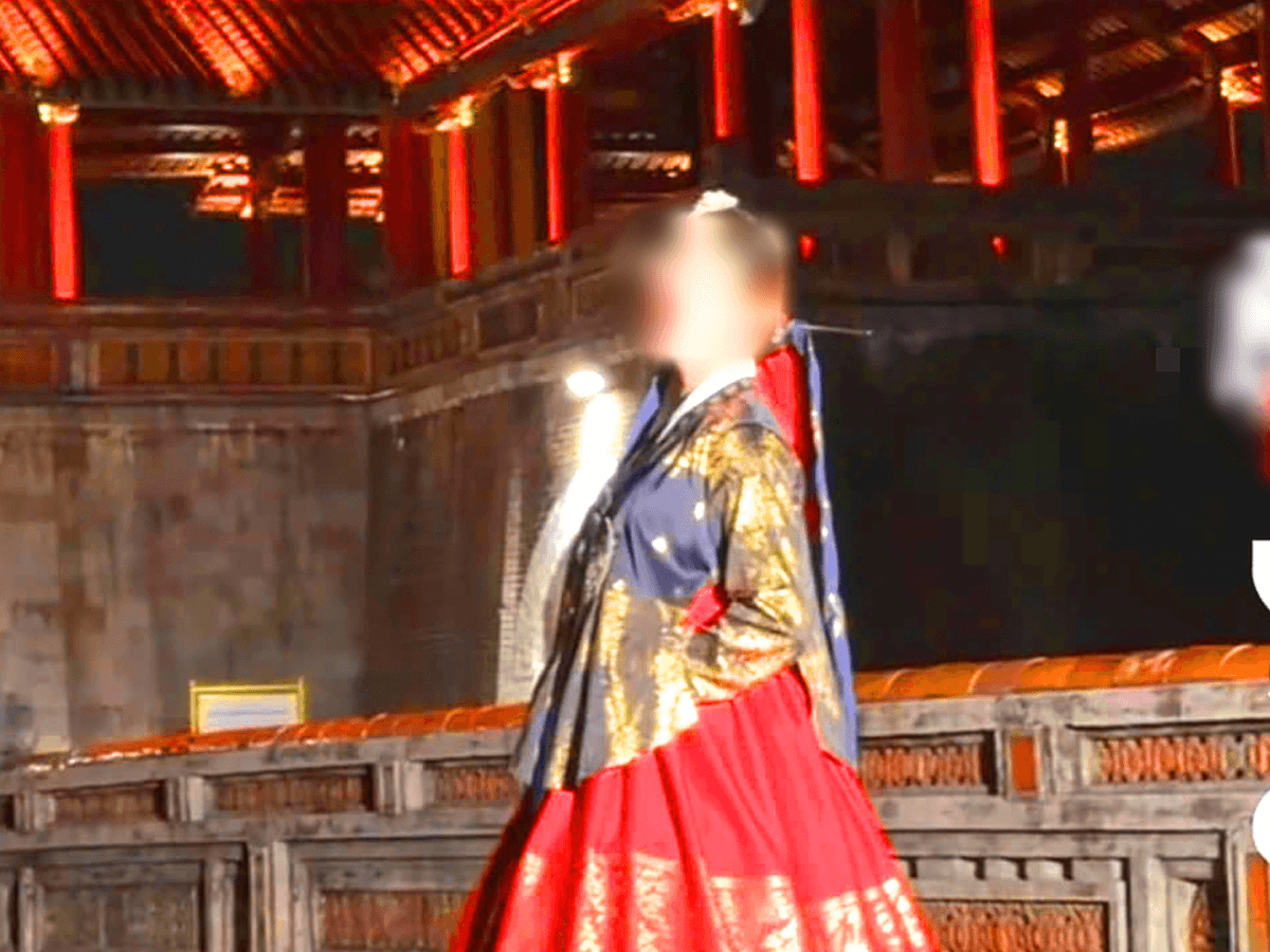 Hanbok Photoshoot at Hue Citadel Sparks Debate