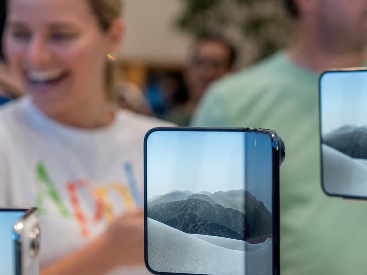 What iPhone Duo Owners Need to Do About the New Screen Issue