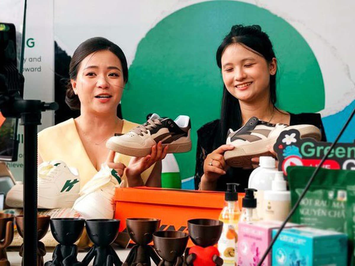 Why Vietnam’s E‑commerce Boom Still Puts Shoppers at Risk
