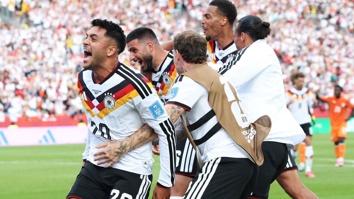 Watch Ecuador vs Germany Online for Free