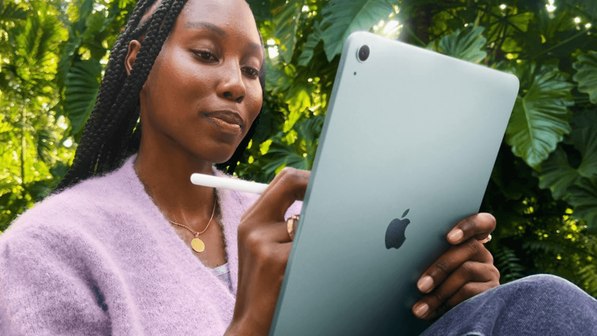 Apple iPad Air is on Sale