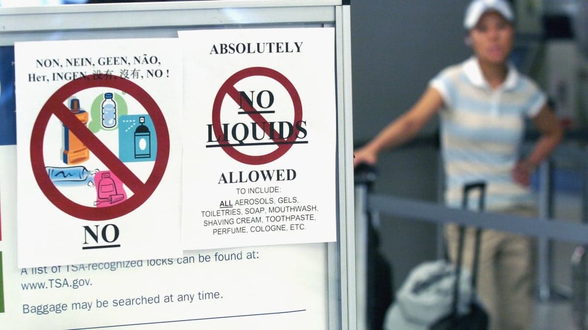 New Airport Scanners Allow Liquids on Planes