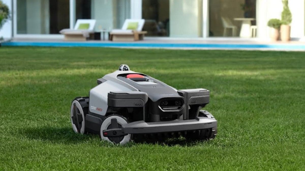 Roborock's New Lawn Mower Is on Sale