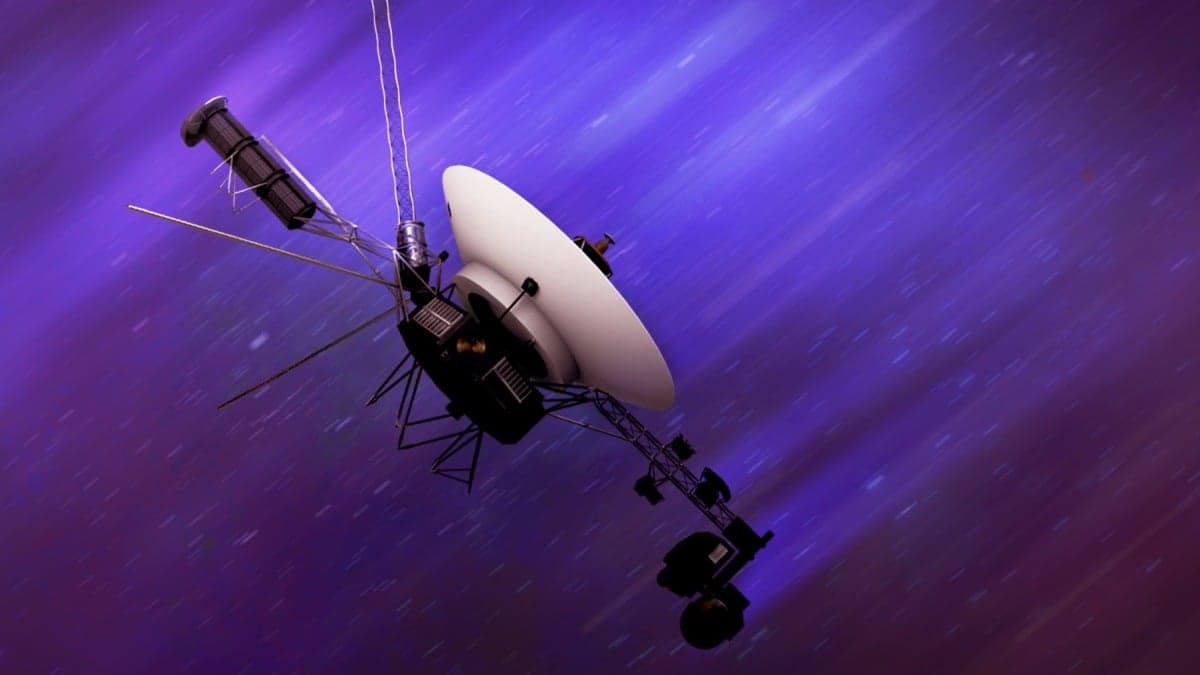 NASA Keeps Voyager 2 Alive