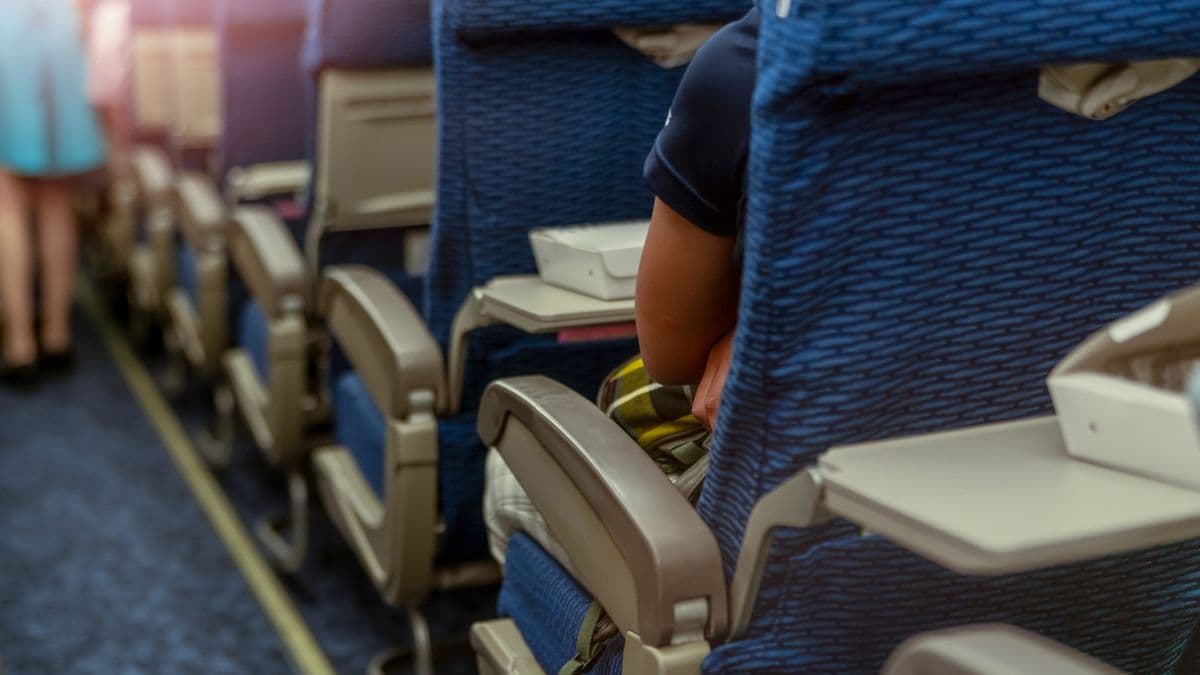 Air Passenger Finds Sweet Note on Plane