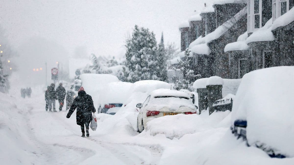 Met Office Issues New Storm Dave Snow Warning