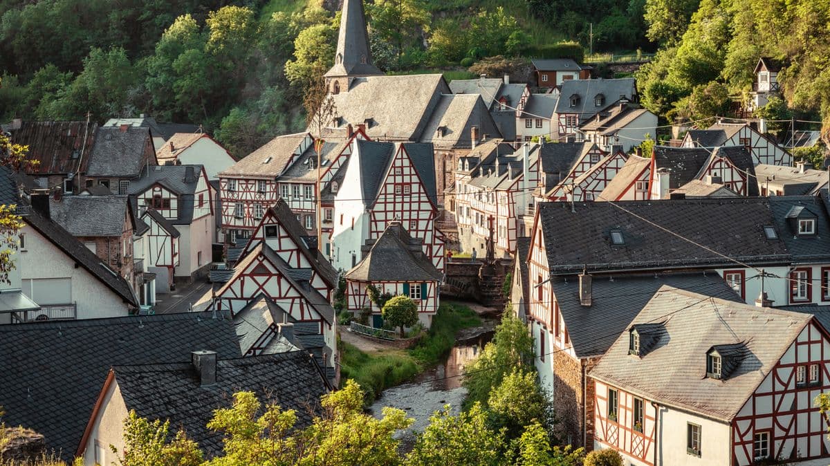 Fairytale village hidden within hills with picturesque views and no crowds