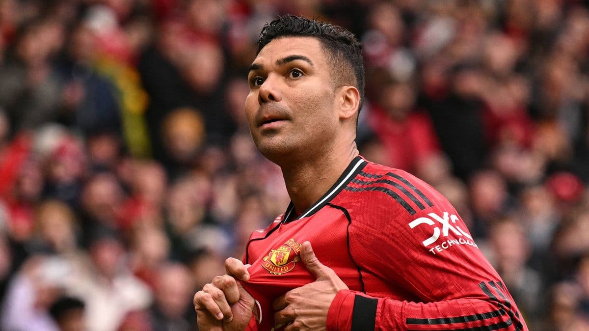 Casemiro reveals family member was overcome with emotion after Manchester United agreed to modify his contract terms