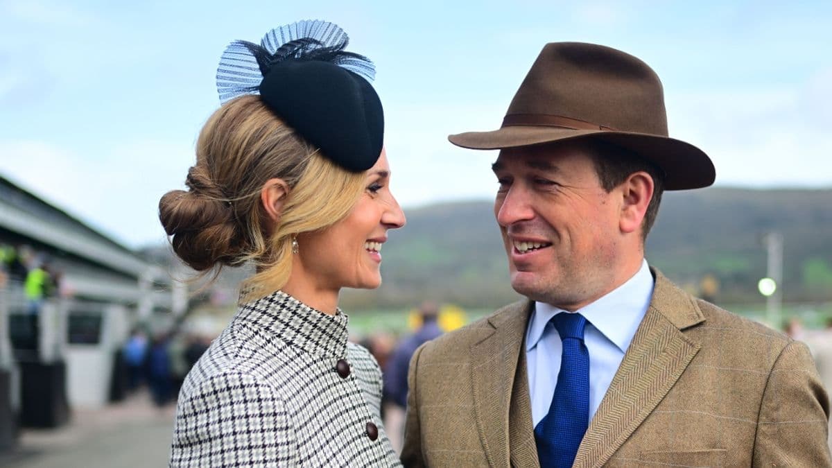 King's Nephew Peter Phillips Marries NHS Nurse