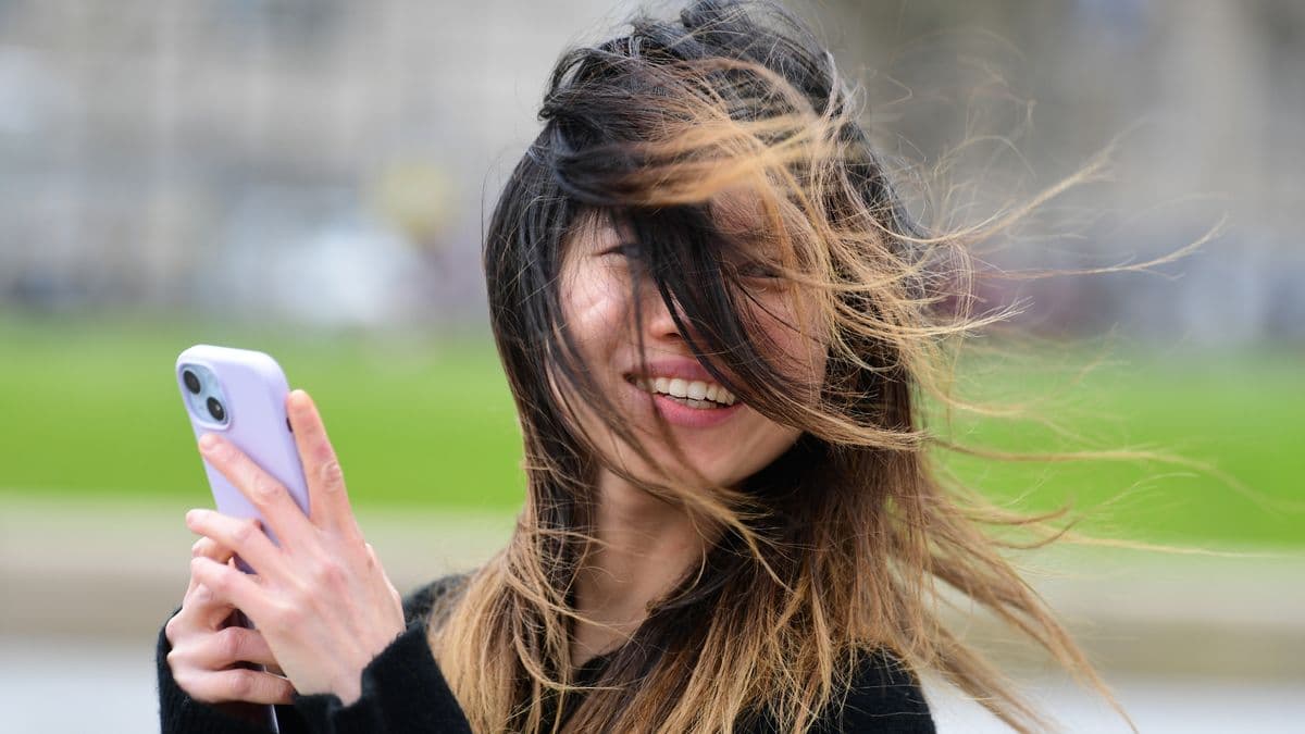 Storm Dave causes flight problems