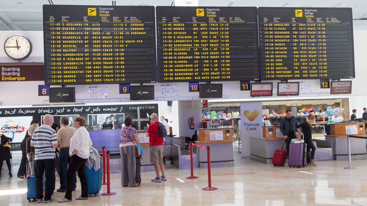 UK Tourists Face Strikes at 14 Airports from April 17