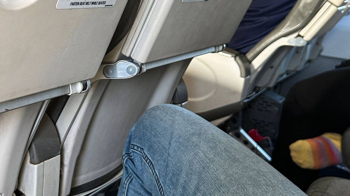 Father Gets Revenge on Boy Who Kicked Seat