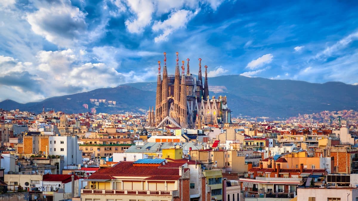 5 things to see in Barcelona, including a £3 view