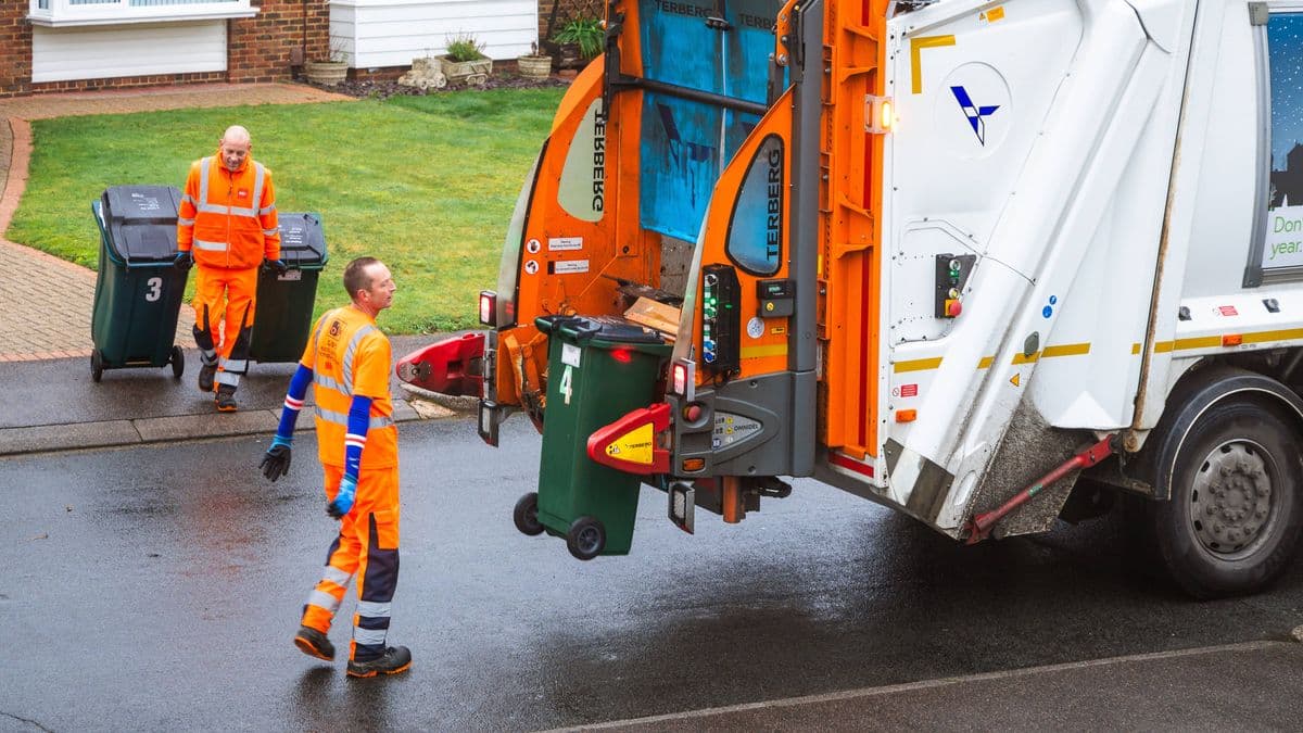 Binman Explains How to Keep Your Wheelie Bin from Getting Lost