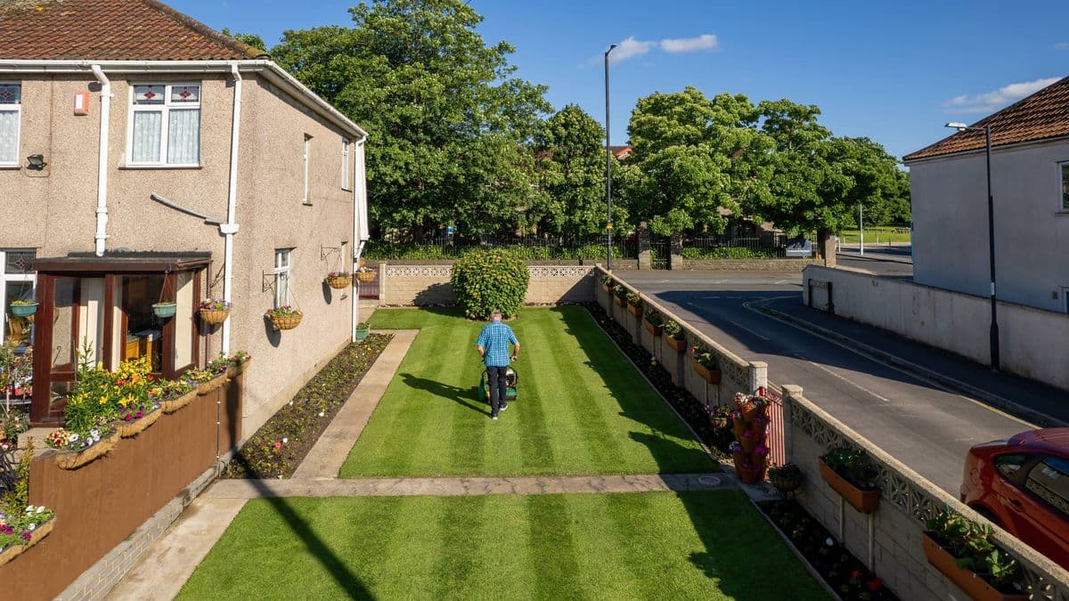 Alan Titchmarsh Shares Tips for a Greener Lawn in May