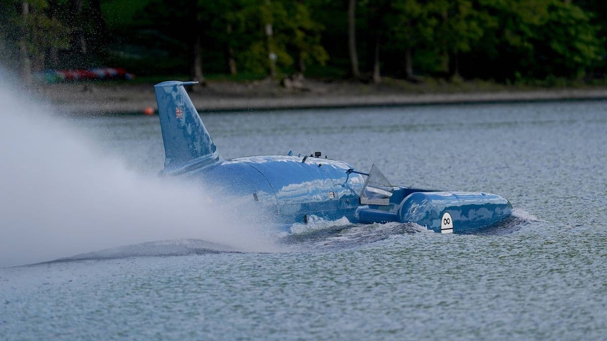 UK's Fastest Boat Returns to Crash Site