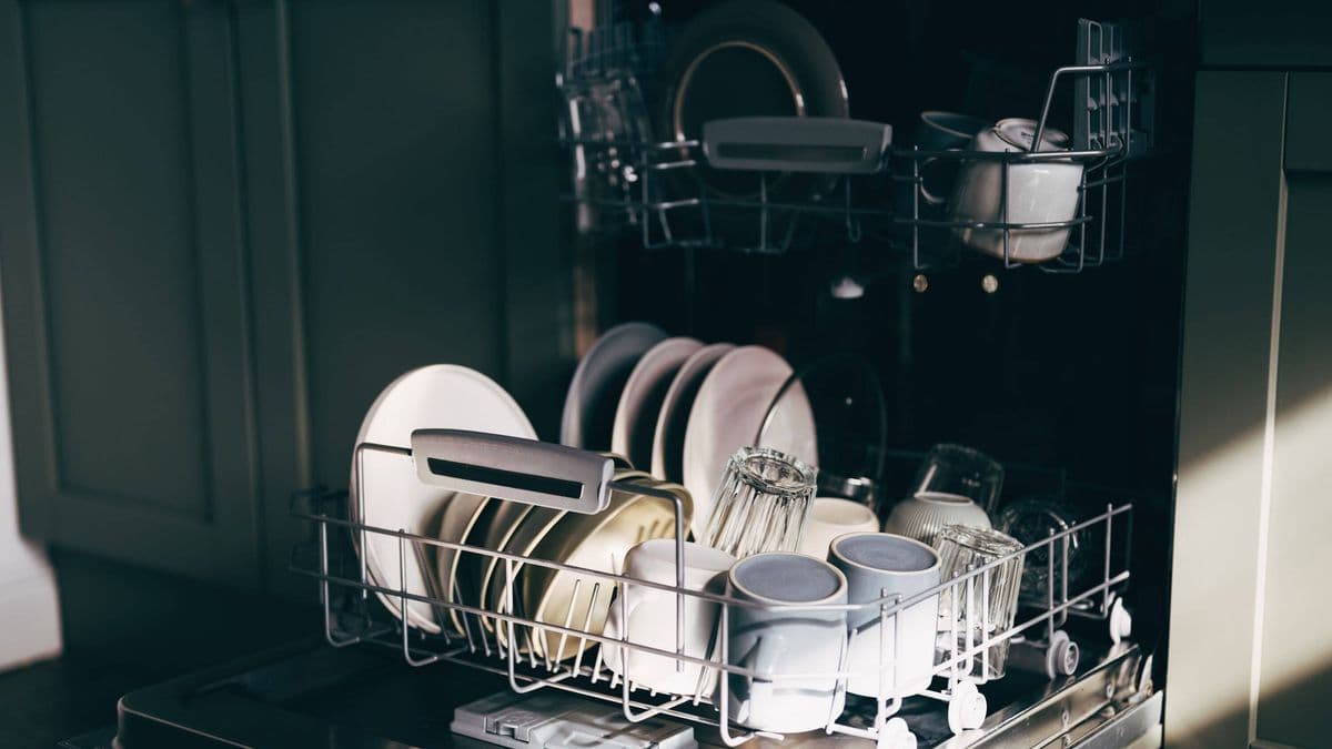 UK Households Can Save £163 a Year on Dishwasher Costs