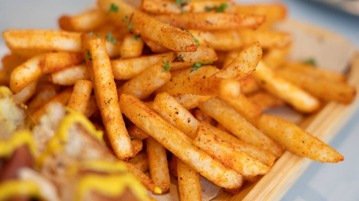 Crispy Frozen Chips in the Air Fryer