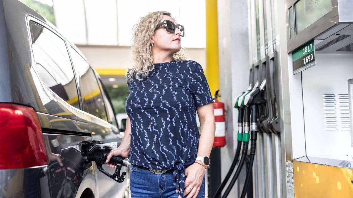 UK Drivers Face High Fuel Costs