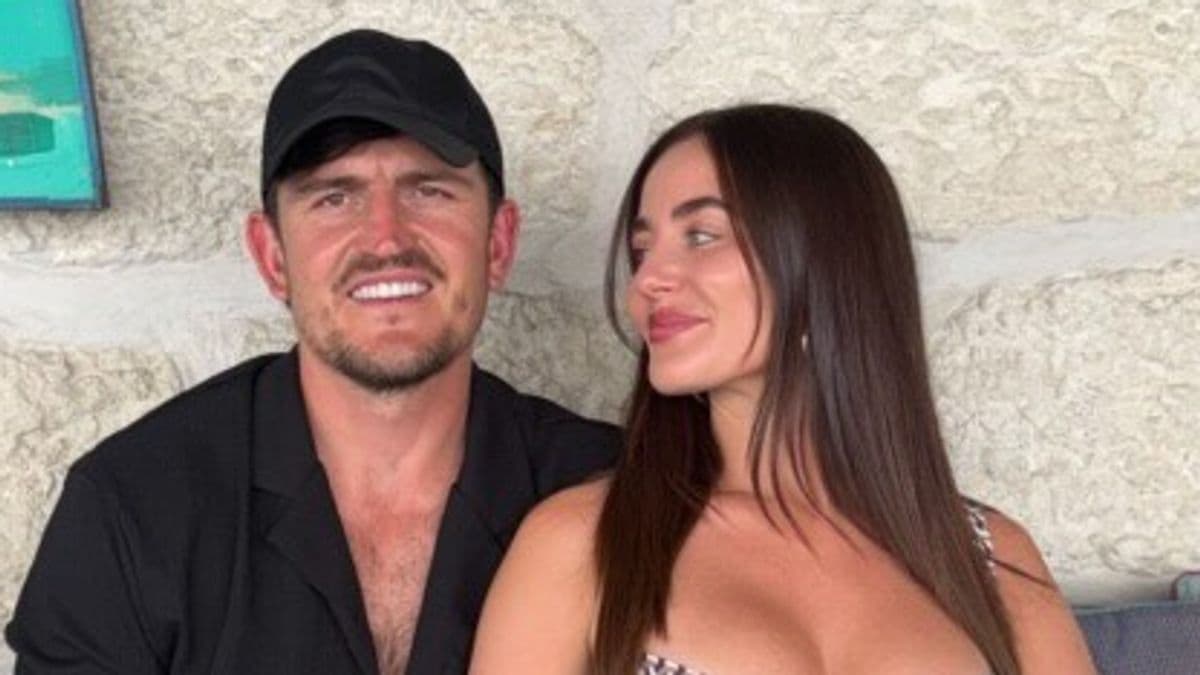 Harry Maguire and Wife Have Fun in Barbados