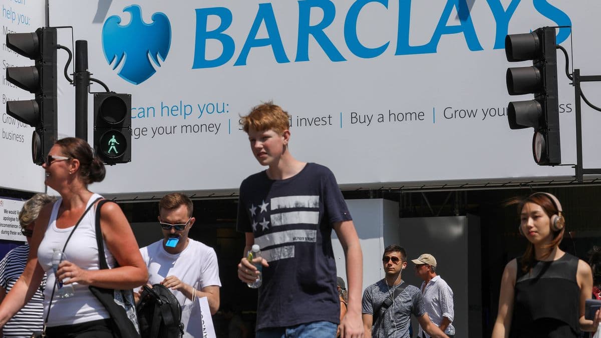 Barclays Offers £200 Bonus Until August 27