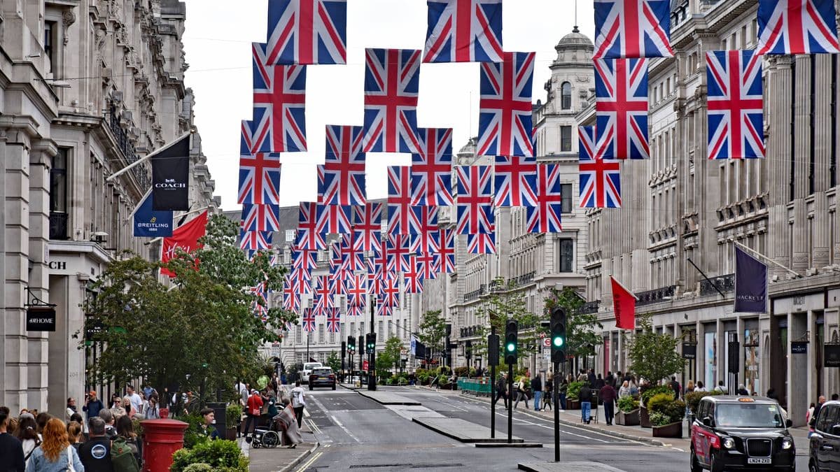 People Want Another Holiday in England