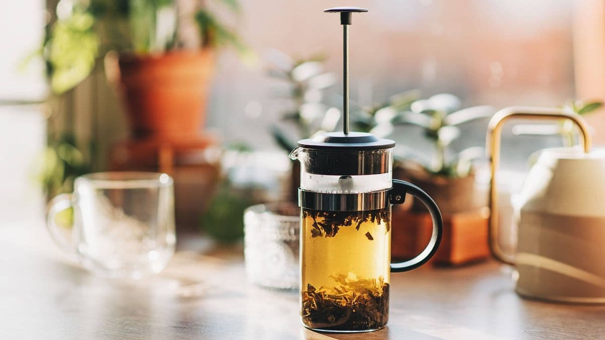 What is the difference between matcha and green tea?