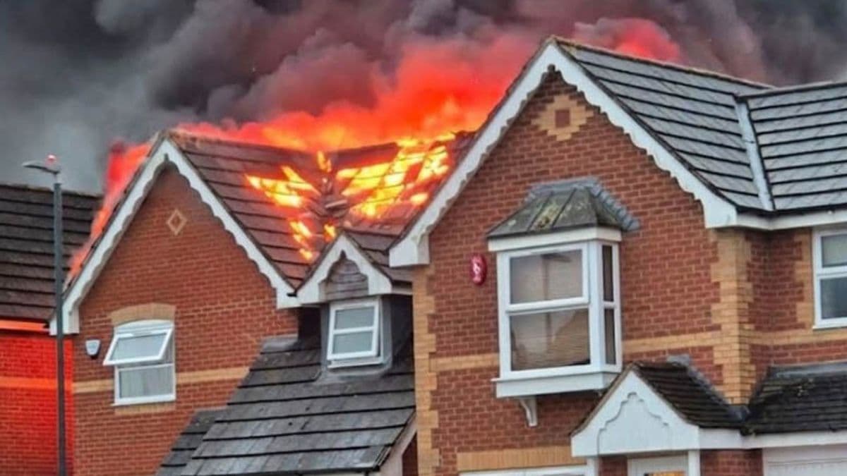 Lightning Hits a House in Bristol