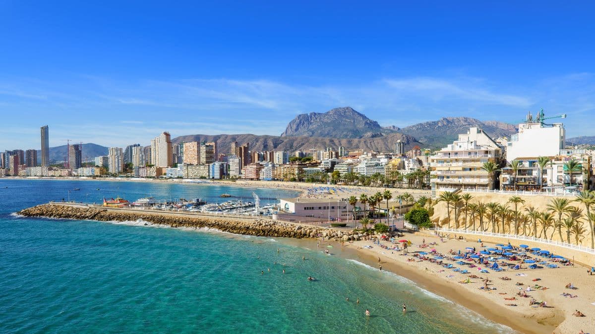 Best Time to Visit Benidorm for Fewer Crowds