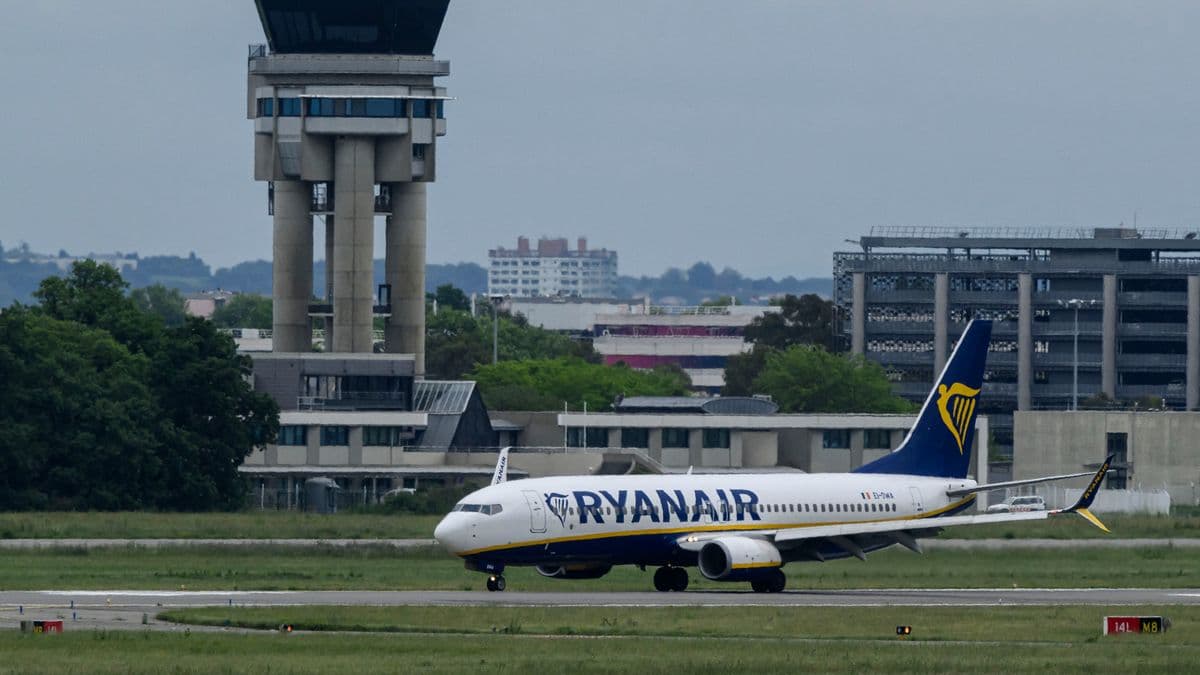 UK Flights Delayed Due to Air Traffic Control Issues
