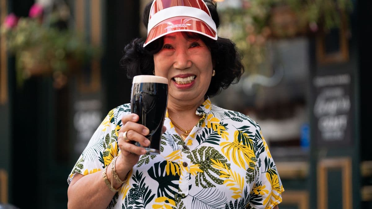 Korean Grandma Enjoys London Life