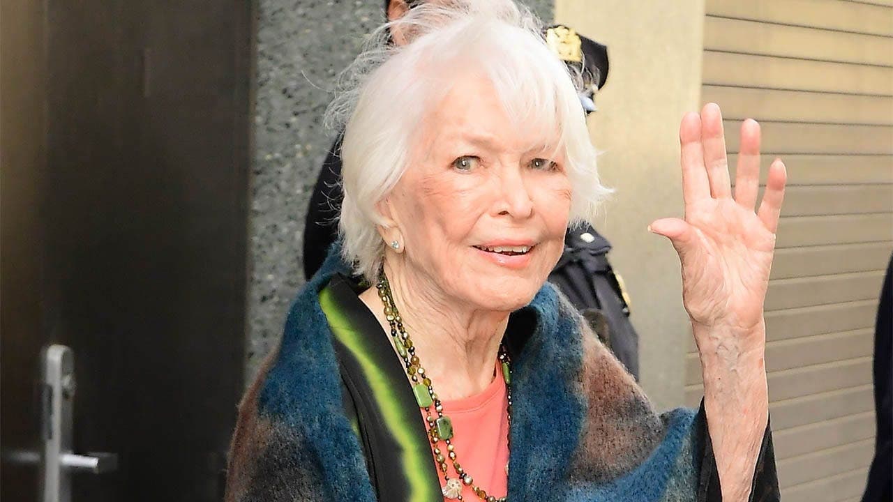 Ellen Burstyn Shares Her Secrets to Living a Long and Healthy Life at 93