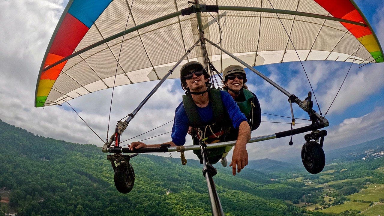 Hang Gliding at Lookout Mountain: An Unforgettable Adventure