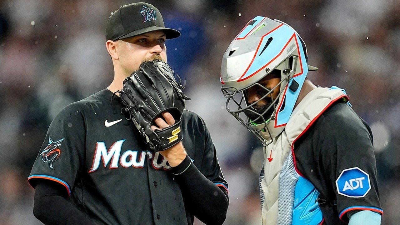 Marlins Outfielders Collide, Give Braves a Home Run