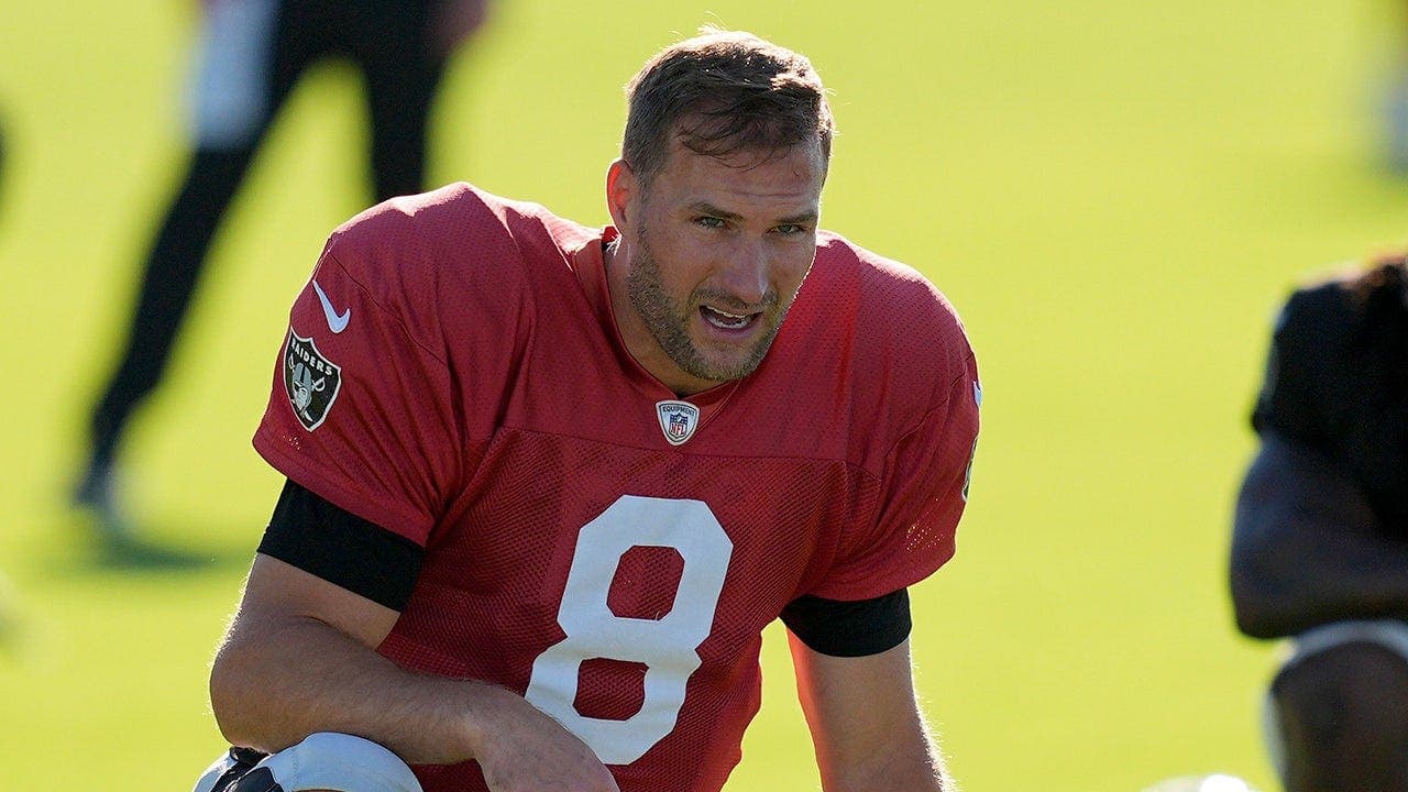 Raiders Quarterback Kirk Cousins and Maxx Crosby Get Into a Fight